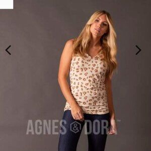 L/XL Agnes and Dora Fitted V-Neck Tank FF31